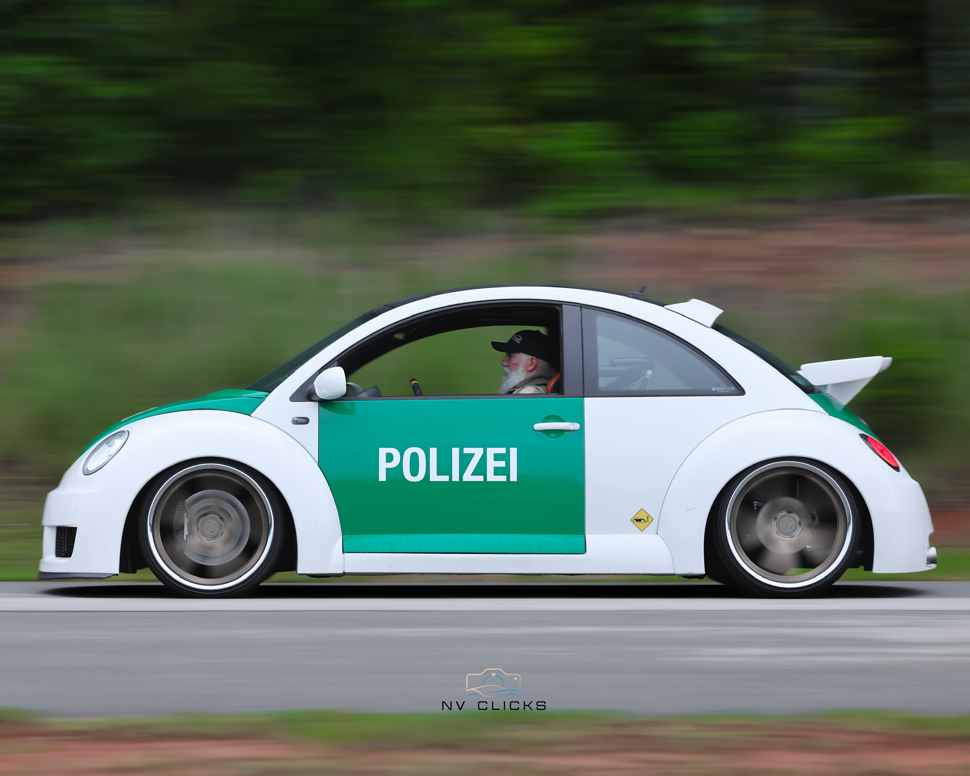 Automobiles photo 11